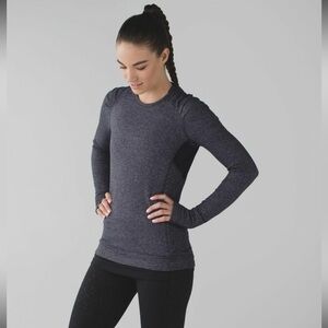 Lululemon Think Fast Long Sleeve
Heathered Herringbone Heathered Black
